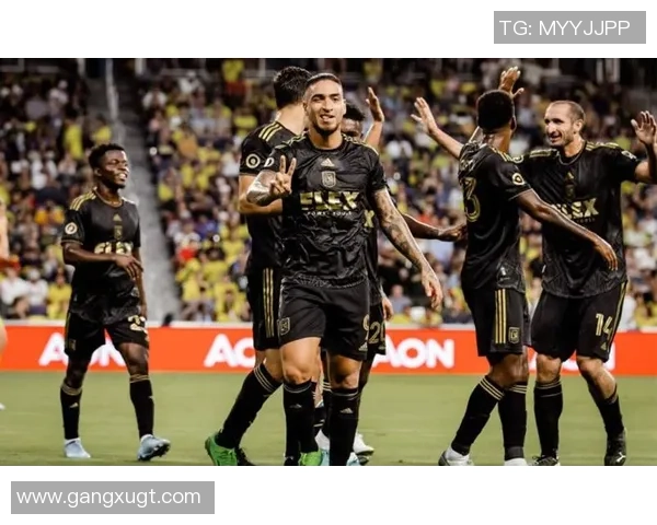 美职足激战科罗拉多与洛杉矶FC争夺季后赛席位的关键对决